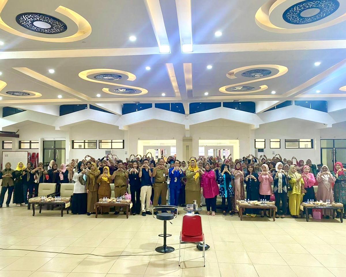 Pelatihan Tata Rias Make Up Artist (MUA), Dorong Kemandirian dan Kreativitas Perempuan di Jember