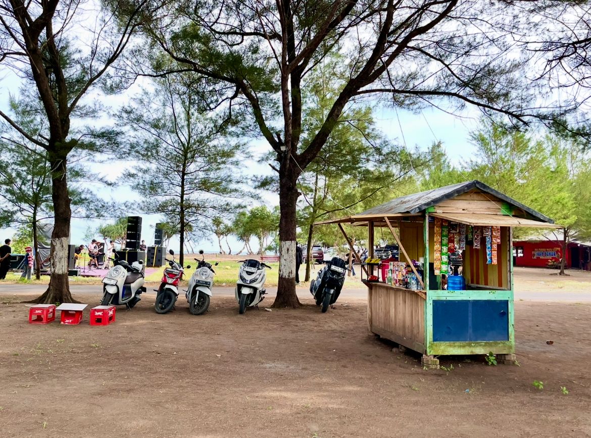 Event Pojok Budaya dan Music Corner di Pantai Watu Ulo, Dorong Aktivitas UMKM