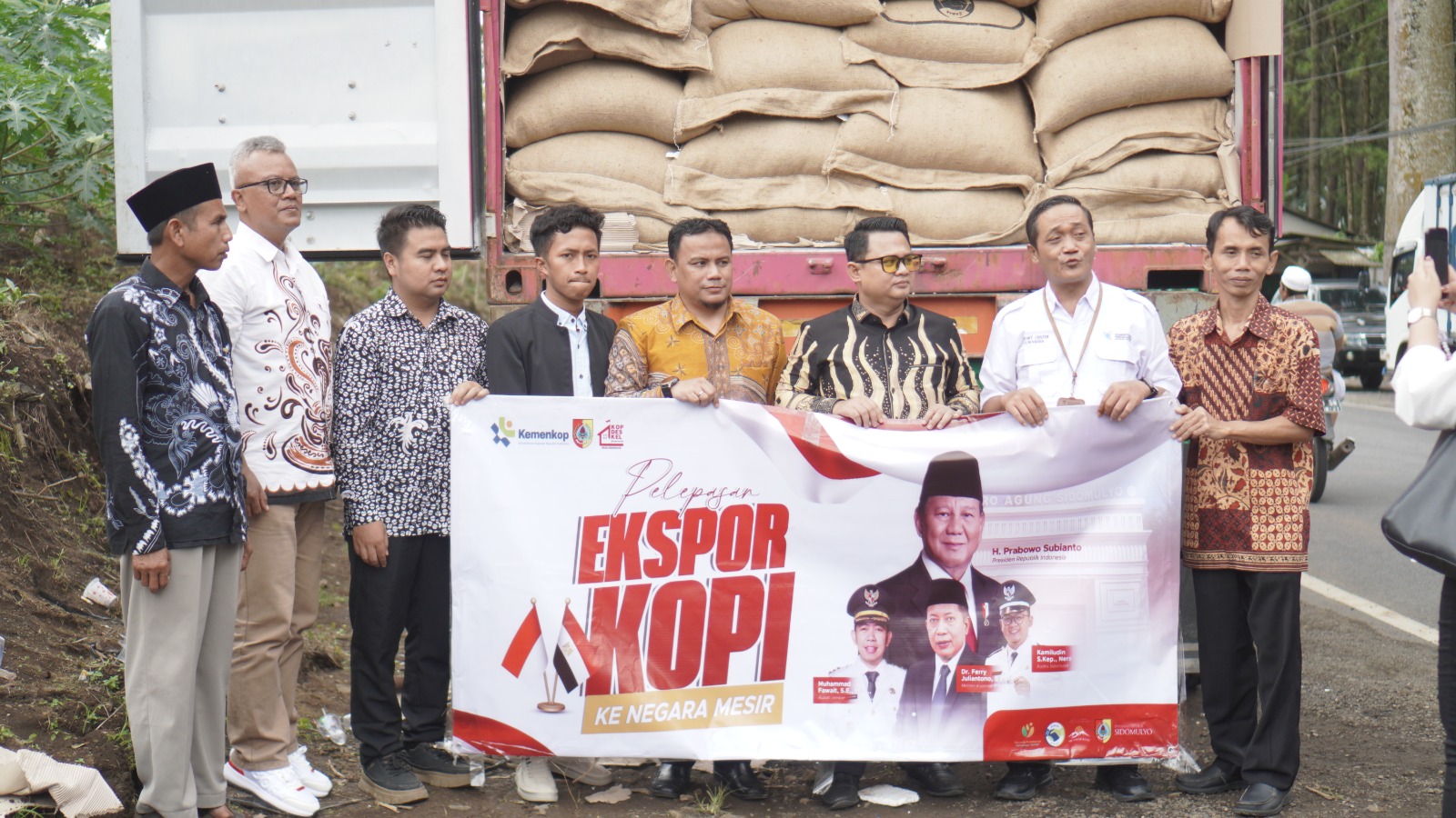 Pelepasan Ekspor Kopi ke Negara Mesir dan Tanam Jagung Perdana di Sidomulyo Silo