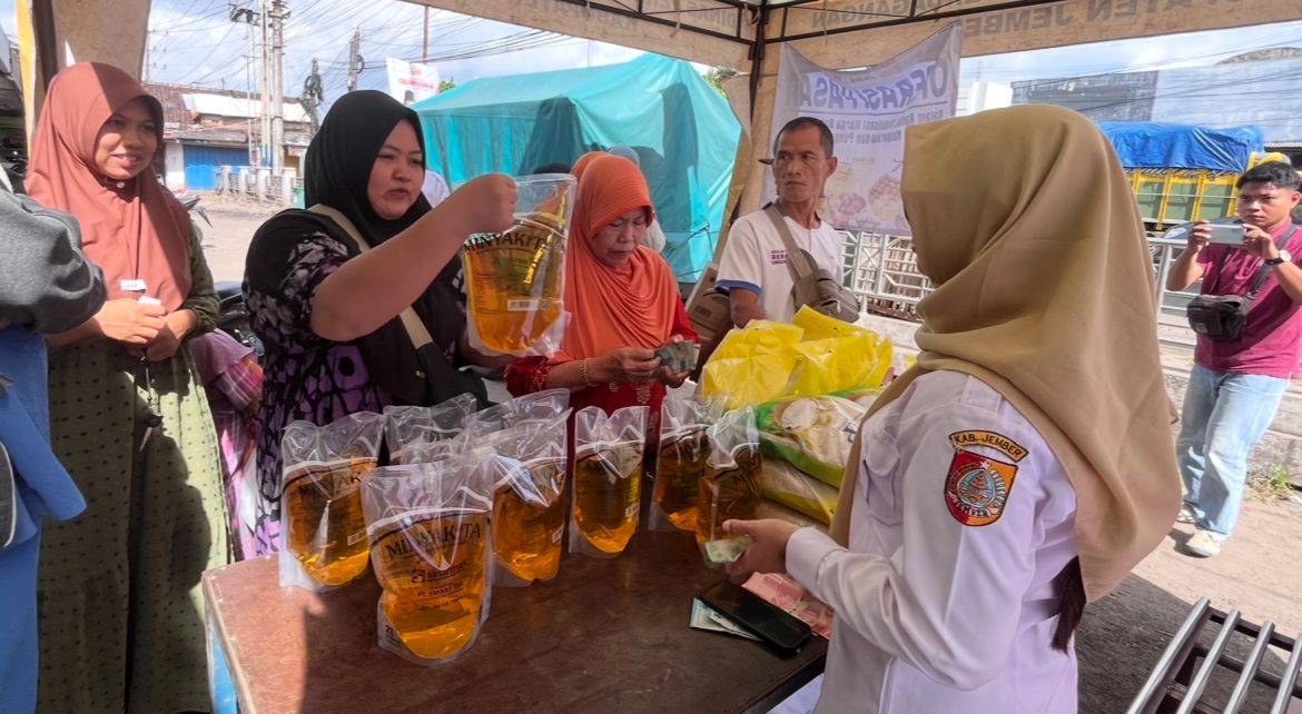 Operasi Pasar di Kelurahan Mangli, Ikhtiar Pemkab Jember Jaga Stabilitas Harga Bahan Pokok
