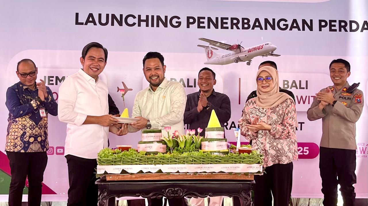 Penerbangan Perdana Jember-Bali Resmi Dibuka, Peluang Besar UMKM Jember Masuk Pasar Wisata Dunia