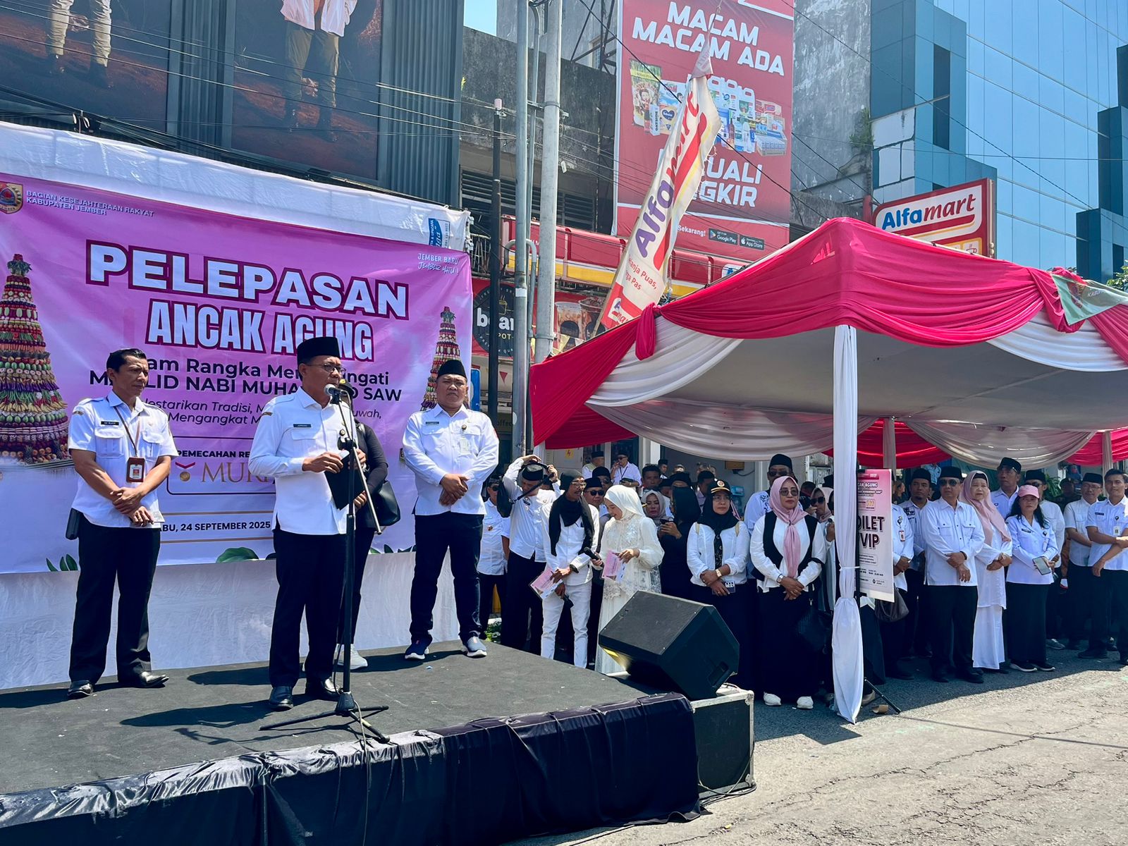 Kirab Ancak Agung 2025 : Diskopum Jember Hadir dengan Ancak Agung Agribisnis