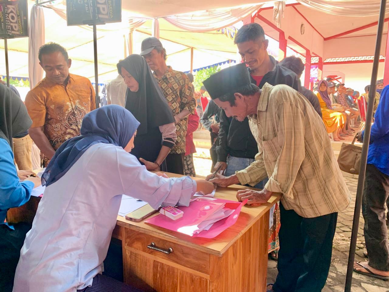 Bunga Desaku ke-5 : Gus Bupati Bersama UMKM, PKL, dan Mlijo di Kecamatan Sumberbaru