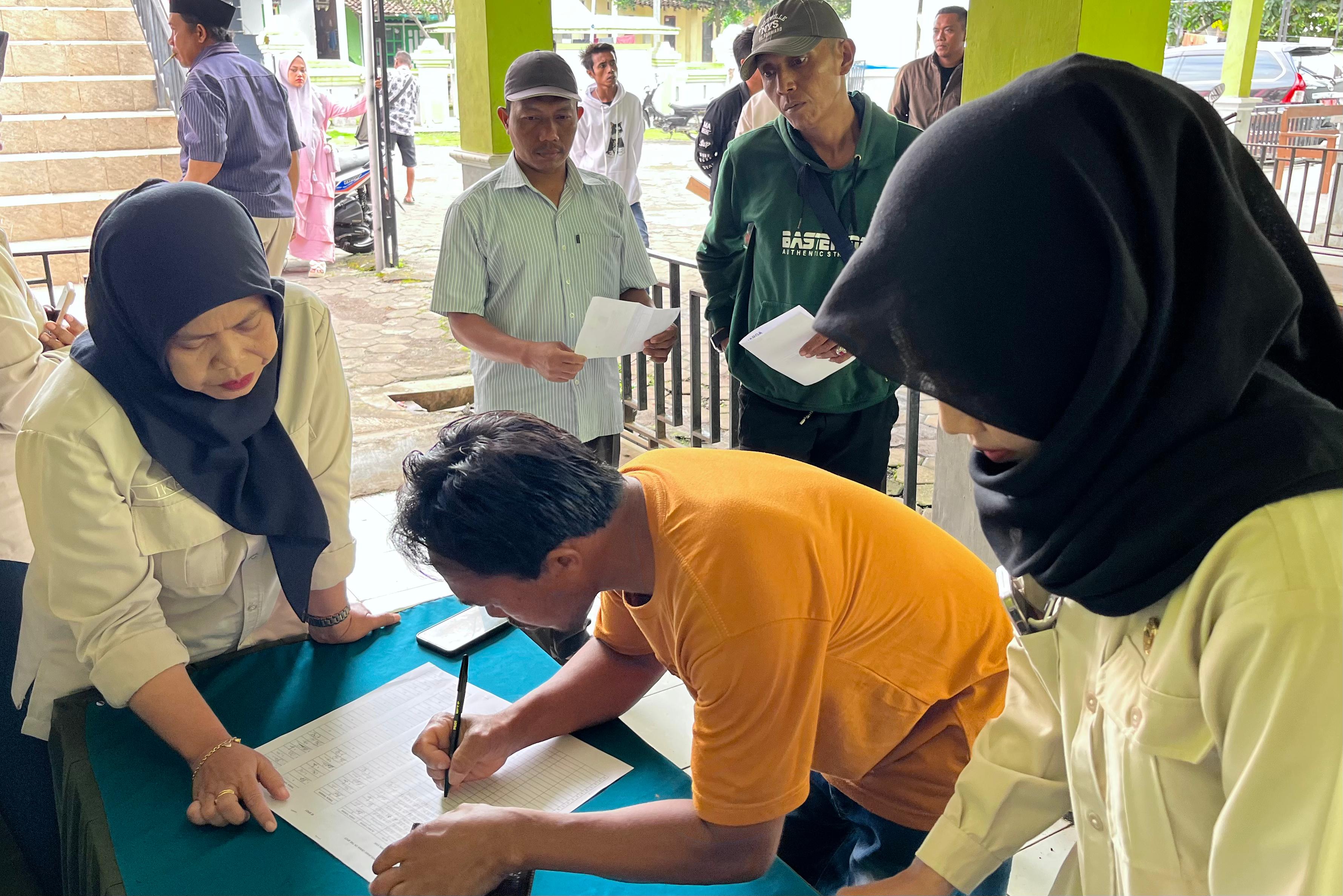 Pelayanan Legalitas On The Spot Hadir di Desa Curah Kalong, Kecamatan Bangsalsari