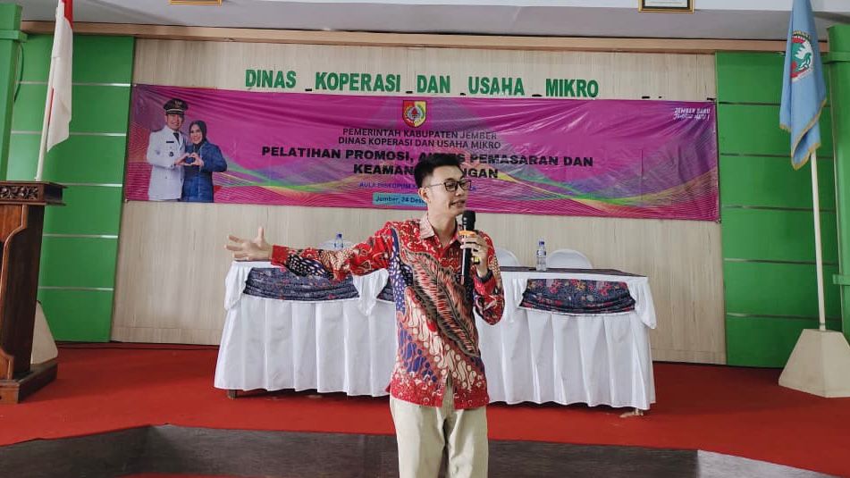 Diskopum Jember Gelar Pelatihan Promosi, Akses Pemasaran, dan Keamanan Pangan bagi PKL Kuliner