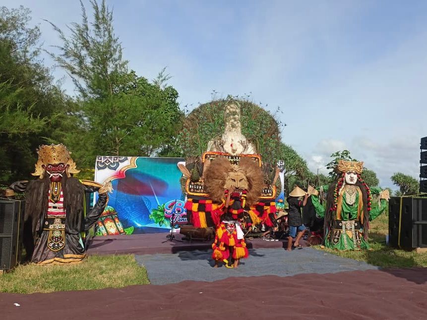 Event Pojok Budaya dan Music Corner di Pantai Watu Ulo, Dorong Aktivitas UMKM