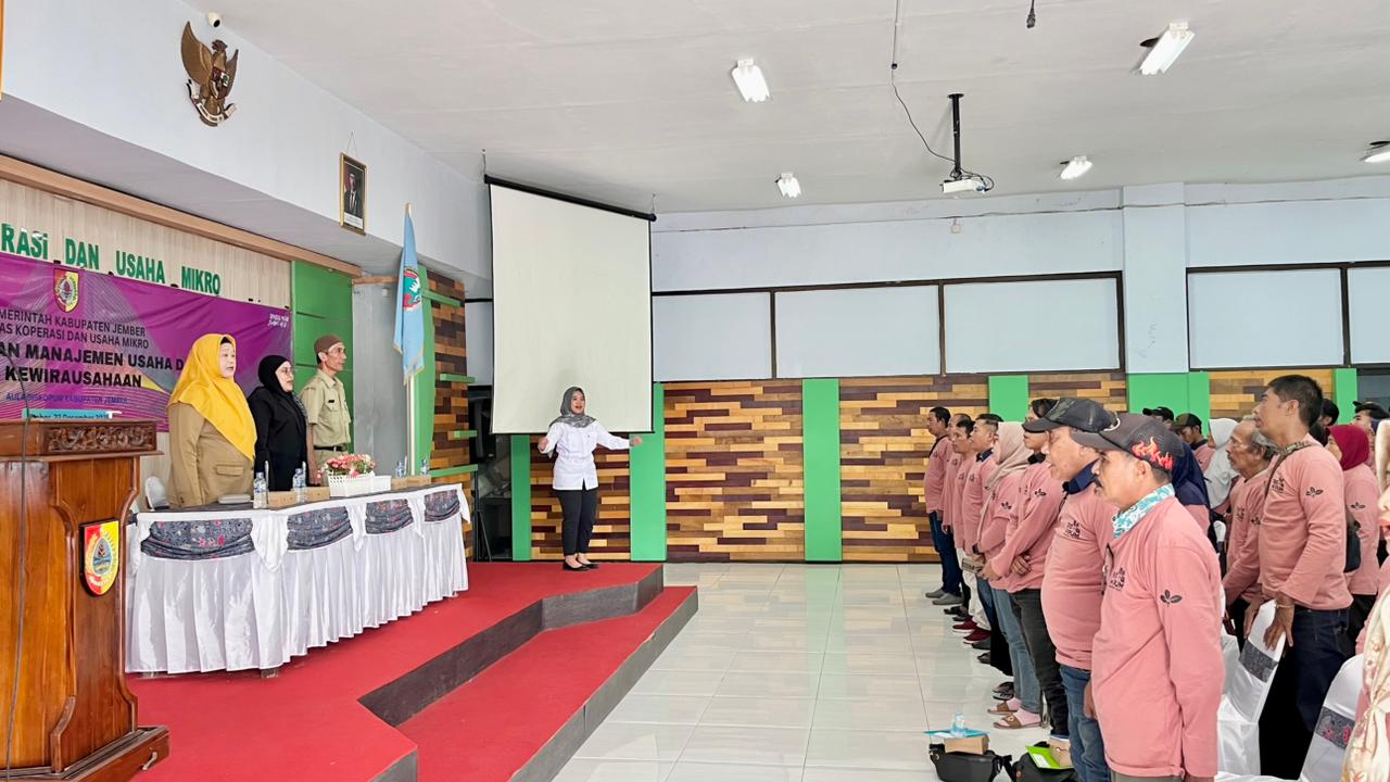 Diskopum Jember Gelar Pelatihan Manajemen Usaha dan Kewirausahaan bagi PKL