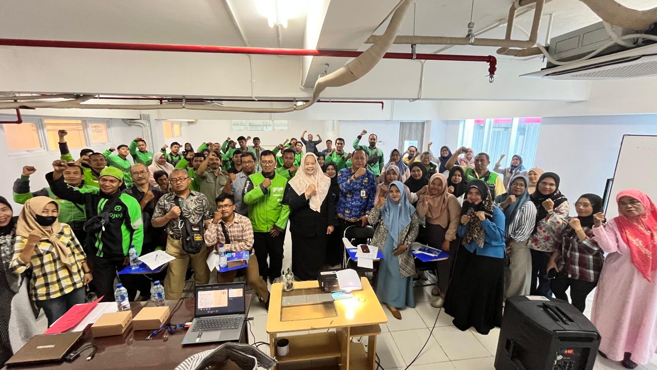 Diskopum Jember Selenggarakan Dua Pelatihan UMKM untuk Keluarga Ojek Online