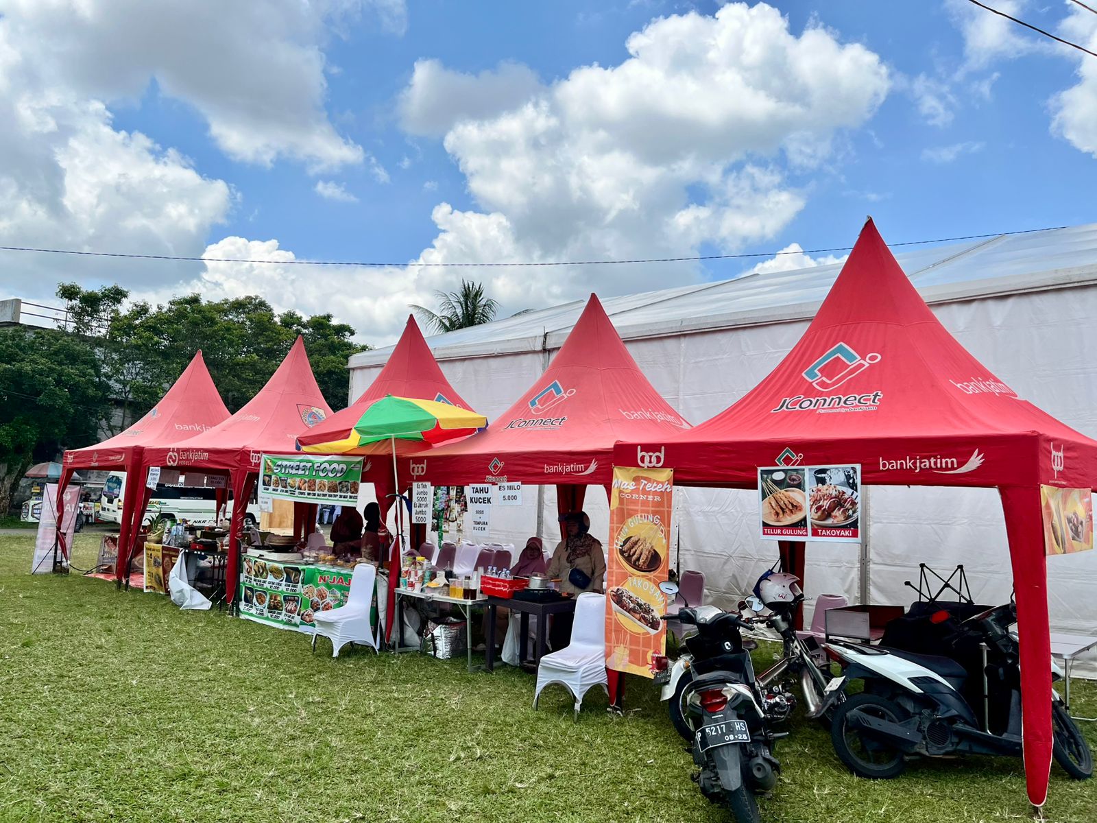 Diskopum Jember Hadirkan Pameran UMKM di Alun-Alun dan Stand UMKM di Berbagai Venue MTQ XXXI Jatim 2025