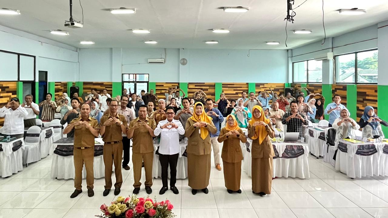 Bimtek Manajemen Organisasi Bagi Koperasi Merah Putih Resmi Dimulai di Aula Diskopum Jember