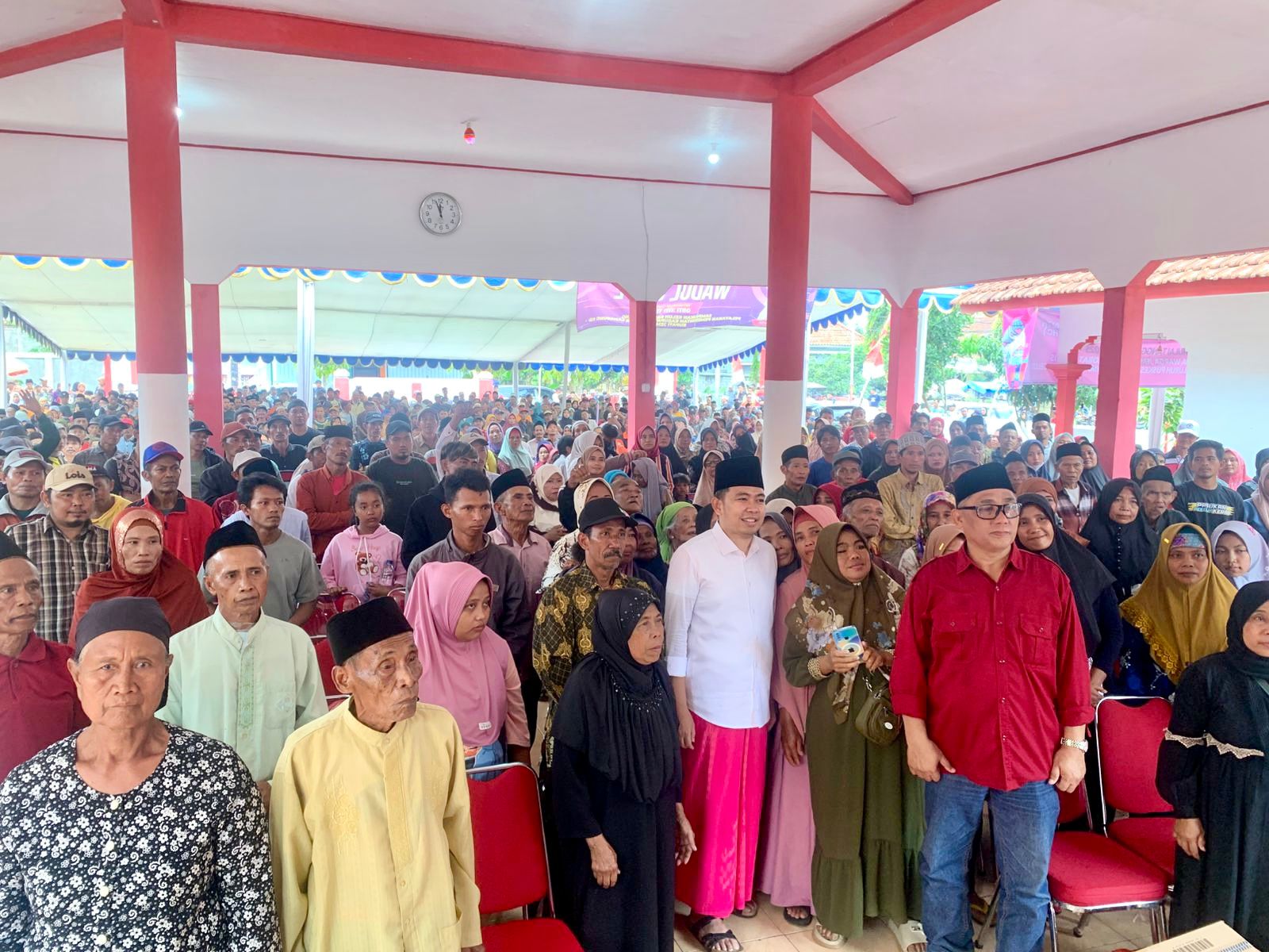 Bunga Desaku ke-5 : Gus Bupati Bersama UMKM, PKL, dan Mlijo di Kecamatan Sumberbaru