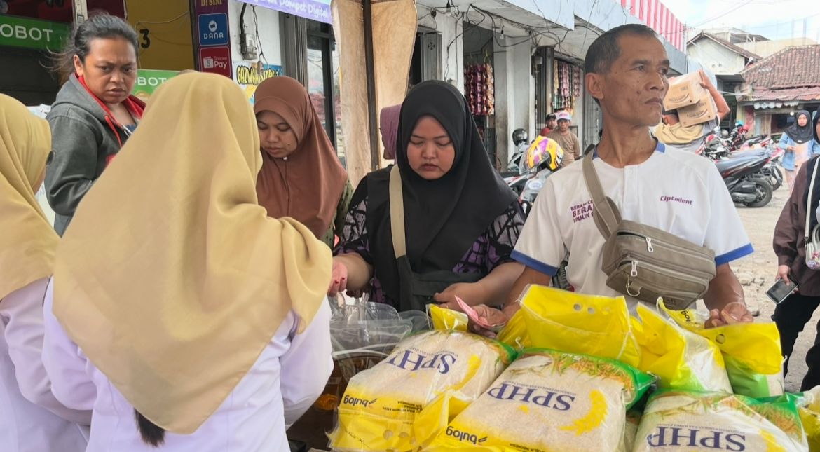 Operasi Pasar di Kelurahan Mangli, Ikhtiar Pemkab Jember Jaga Stabilitas Harga Bahan Pokok