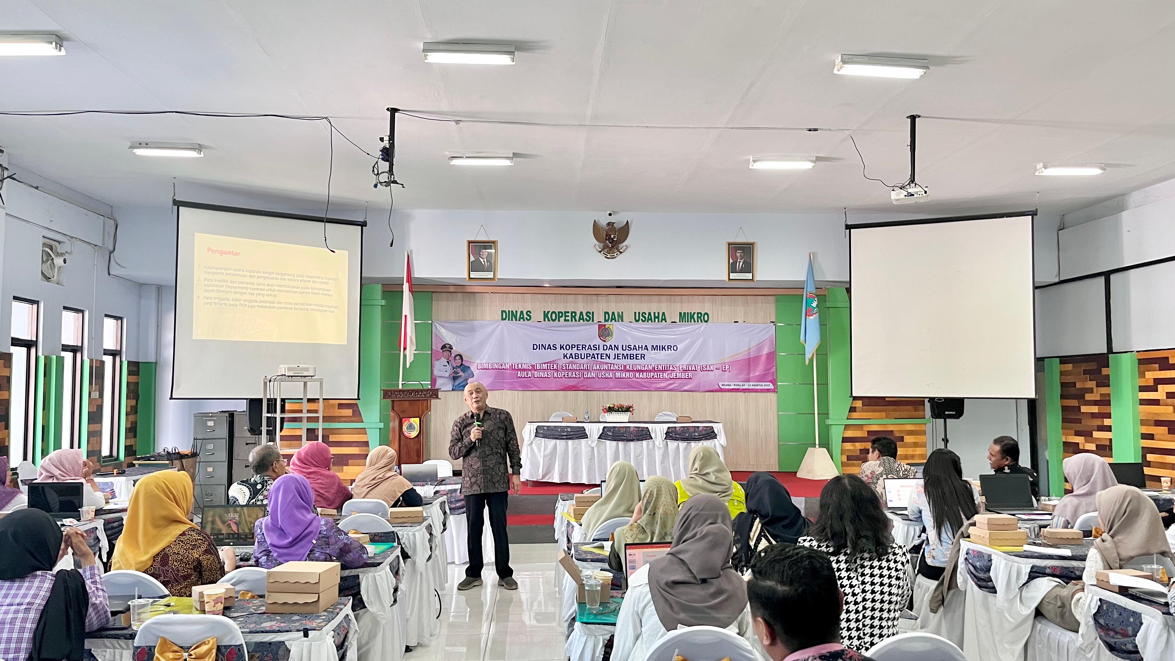 Bimbingan Teknis SAK-EP Tingkatkan Kapasitas Pengurus Koperasi di Kabupaten Jember