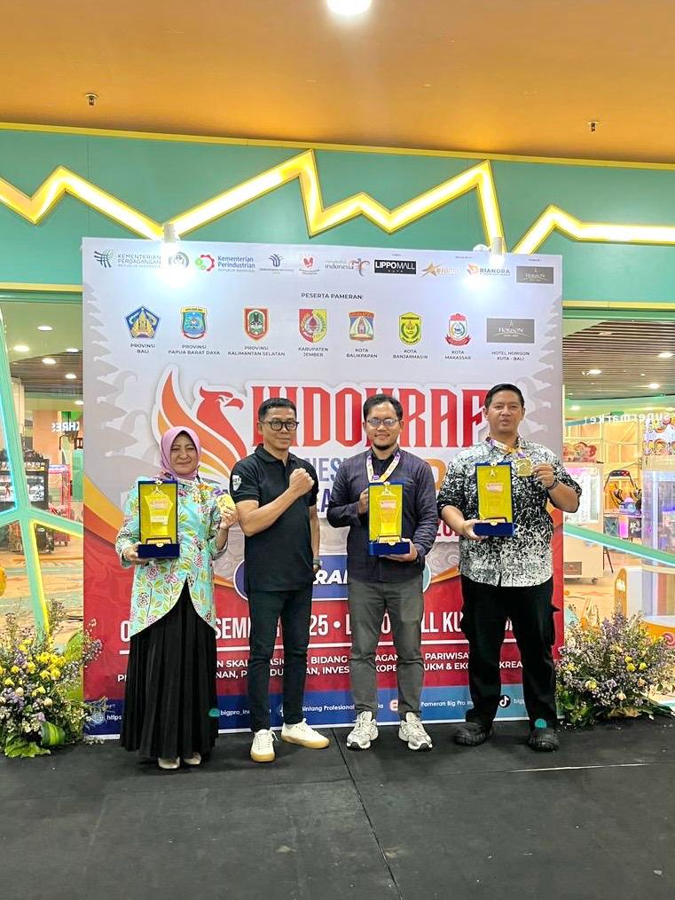 Diskopum Jember Raih Juara 1 Stand Terbaik di Indokraf Expo 2025
