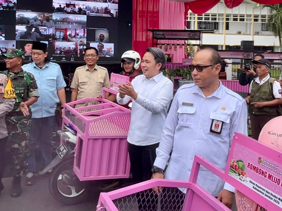 Gerobak dan Rombong Mlijo Cinta Resmi Diluncurkan, Dorong Pemberdayaan UMKM Jember