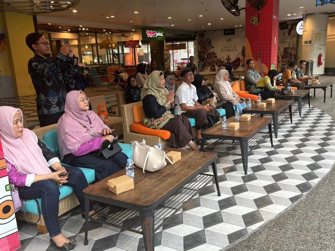 Diskopum Jember Tampilkan Produk Unggulan pada Indonesia Ekonomi Kreatif Expo 2025 di Bali