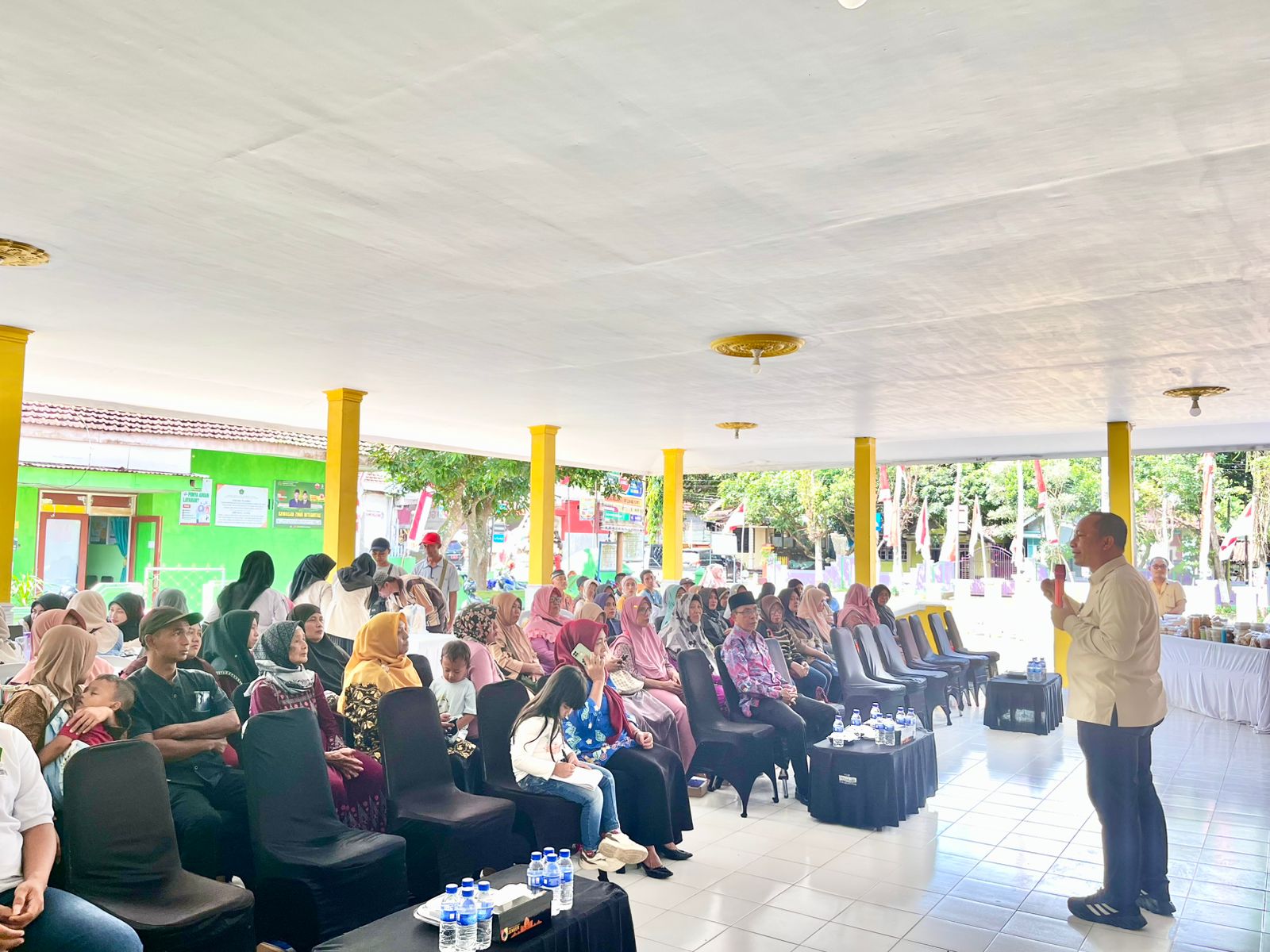 Bunga Desaku ke-4: Dinas Koperasi dan Usaha Mikro Kabupaten Jember Hadirkan Pelayanan Legalitas On The Spot di Desa Candijati, Arjasa