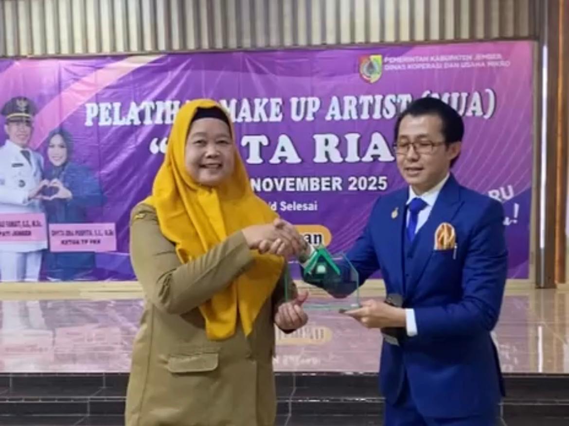 Pelatihan Tata Rias Make Up Artist (MUA), Dorong Kemandirian dan Kreativitas Perempuan di Jember