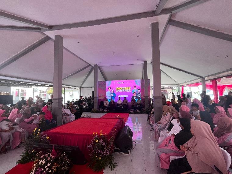 Safari Ramadhan Pemkab Jember Hadirkan Sholawat Kampung dan Pasar Murah untuk Warga Ajung