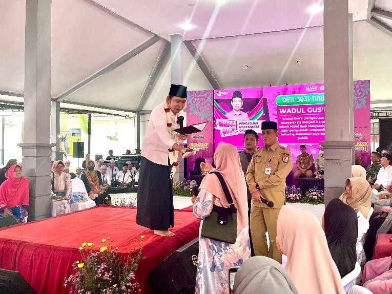 Safari Ramadhan Pemkab Jember Hadirkan Sholawat Kampung dan Pasar Murah untuk Warga Ajung