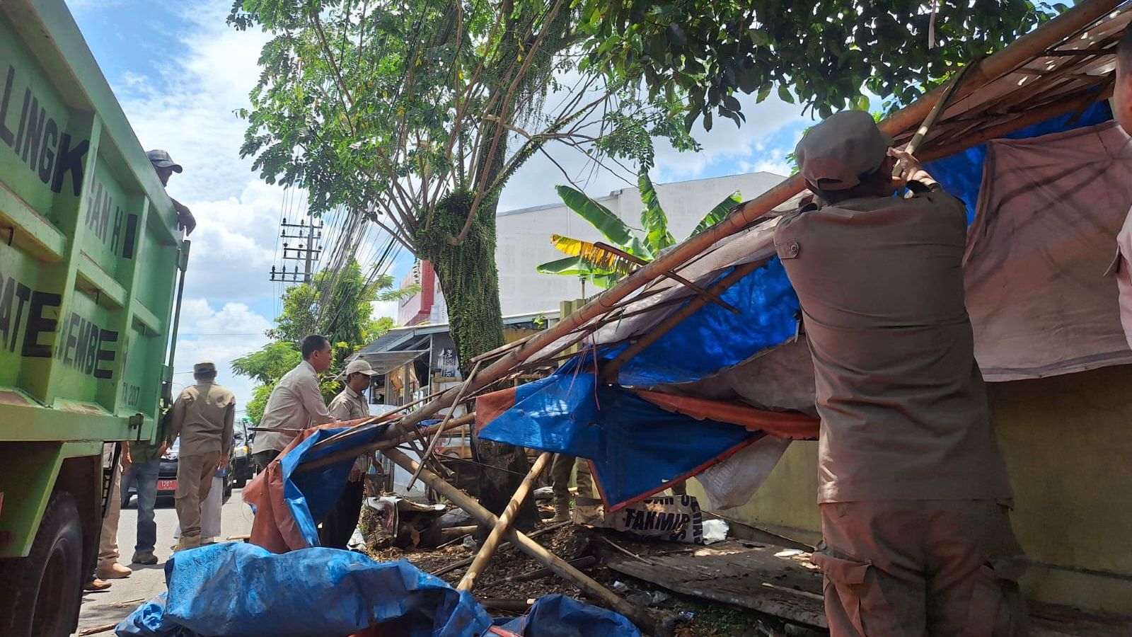 Diskopukmdag Jember Siapkan Skema Pembinaan dan Permodalan Pascapenertiban PKL Kaliwates